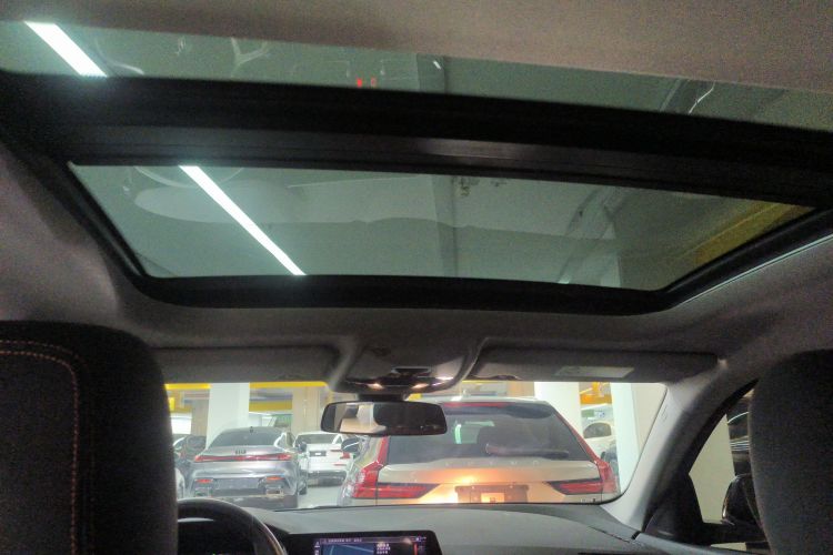 宝马2系(进口) 2021款 225i 四门轿跑车 M运动套装中控内饰22