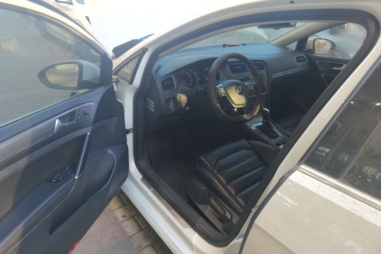 大众 高尔夫 2016款 230TSI 自动豪华型中控内饰20