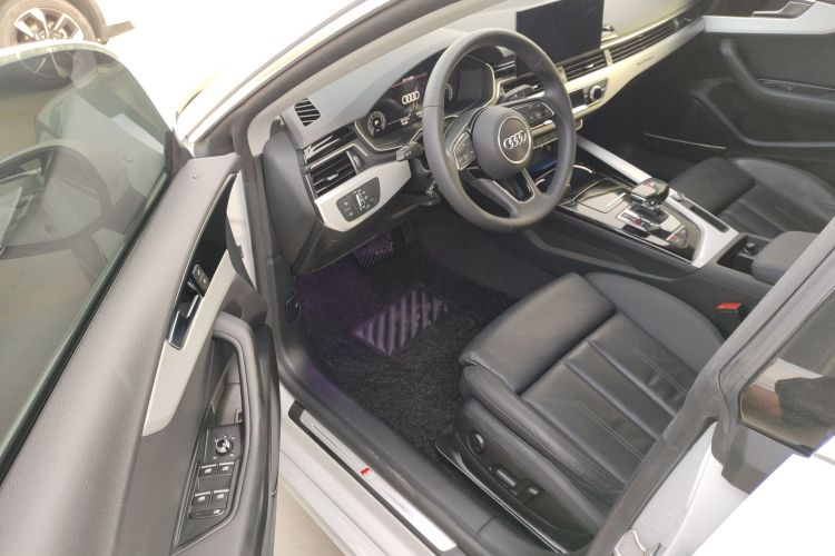 奥迪A5 2023款 Sportback 40 TFSI quattro 豪华动感型中控内饰20