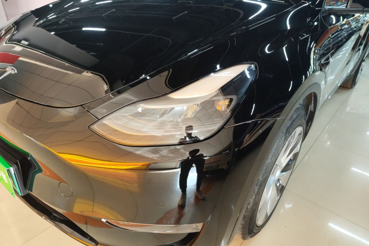 特斯拉 Model Y 2021款 标准续航后驱版局部细节36