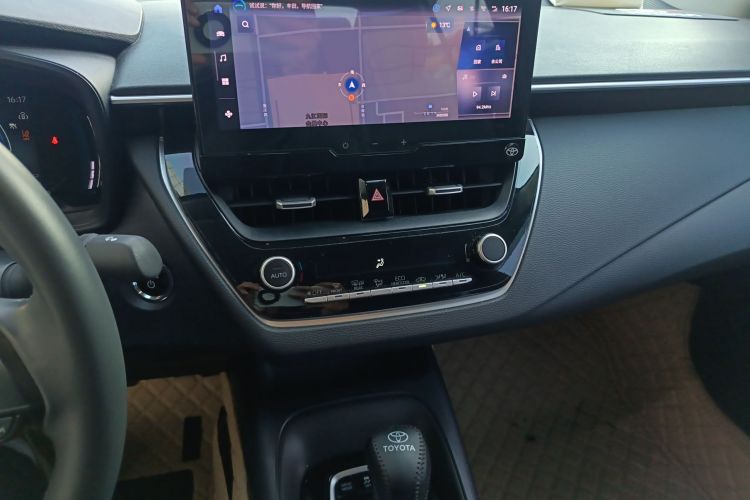 丰田 卡罗拉 2024款 1.8L 智能电混双擎 精英版中控内饰16