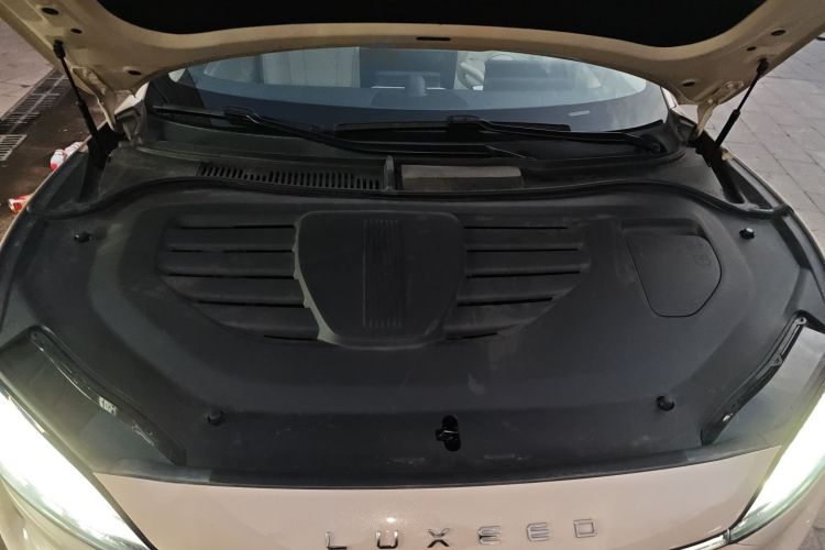 鸿蒙智行 智界R7 2025款 增程 251km Max局部细节24