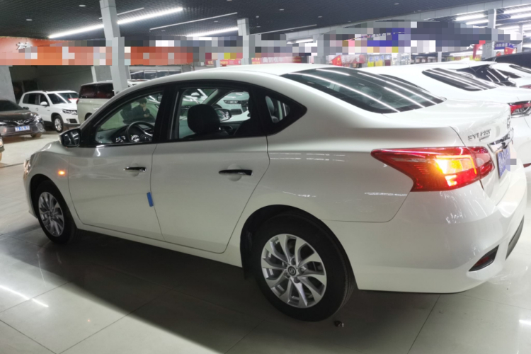 日产 轩逸 2024款 经典 1.6XE CVT舒适版车身外观6003