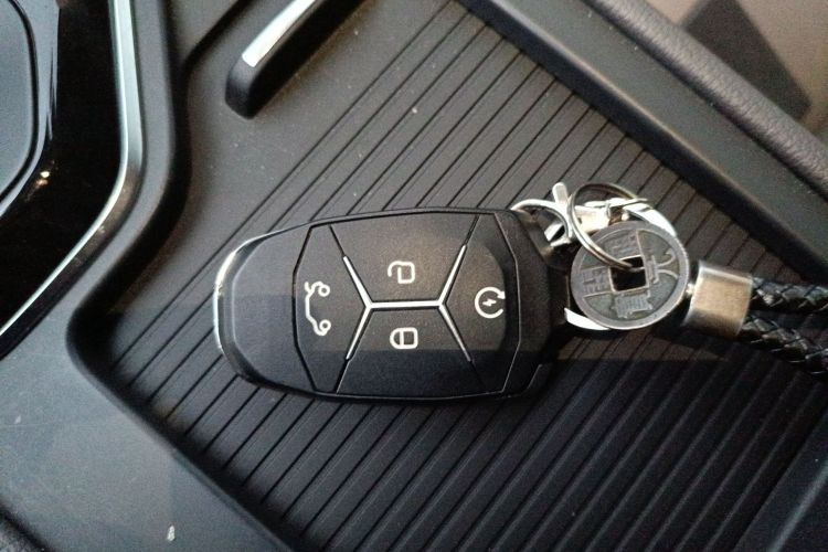 领克02新能源 2021款 1.5T PHEV Pro中控内饰11