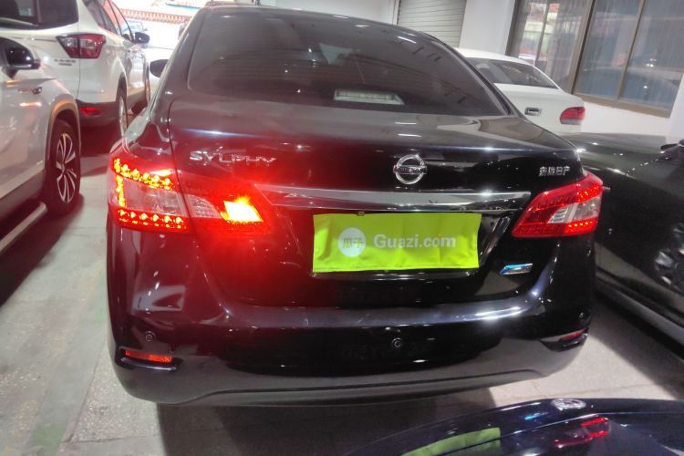 日产 轩逸 2014款 1.6XV CVT尊享版车身外观6