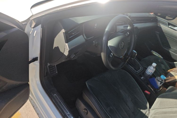 一汽-大众CC 2020款 330TSI 华颜版 国VI中控内饰20