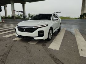 宝骏RC-5 2020款 1.5T CVT智耀豪华型