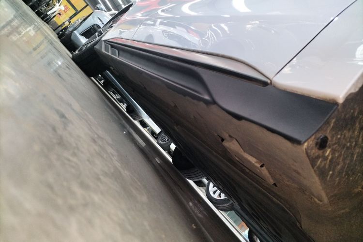 比亚迪 汉 2023款 EV 冠军版 605KM前驱尊贵型局部细节9001