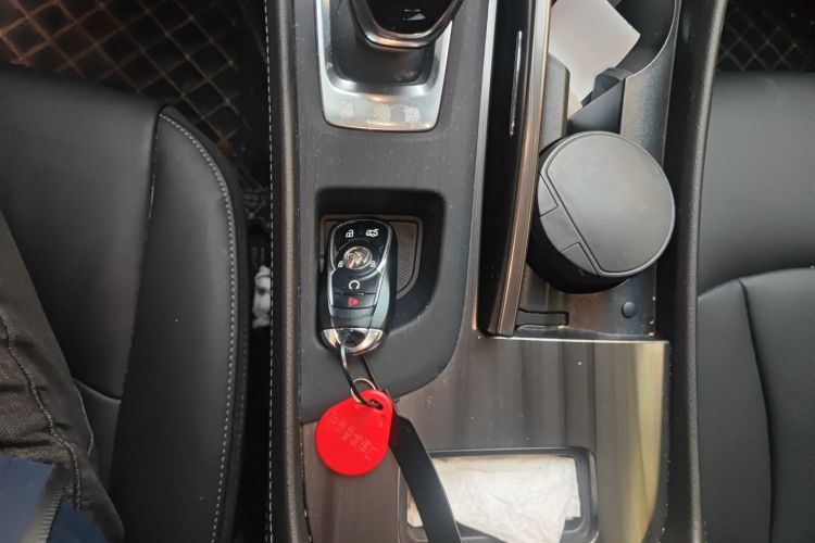 别克 君越 2021款 652T 豪华型中控内饰11