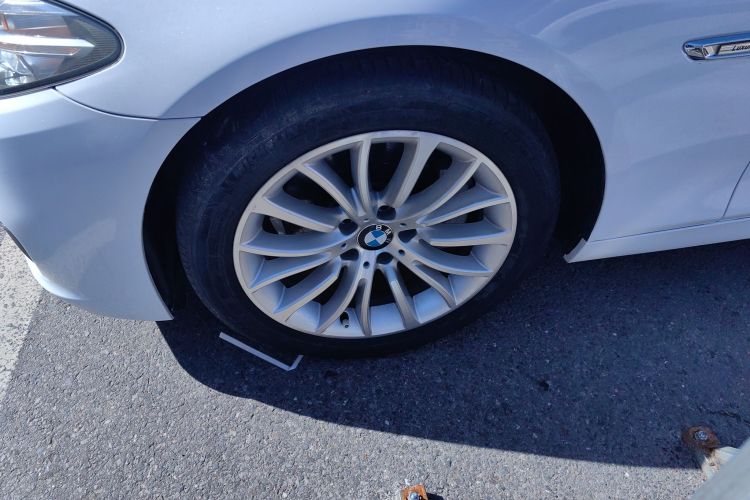 宝马5系 2017款 525Li 豪华设计套装车身外观6007