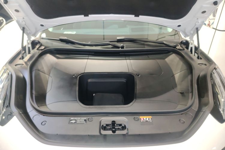 极氪001 2023款 WE版 100kWh局部细节24