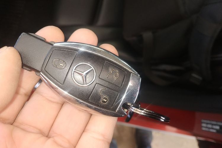 奔驰C级 2017款 改款 C 200 L 运动版中控内饰7001