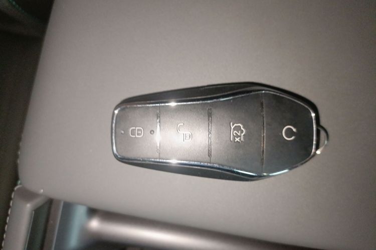 比亚迪 秦L 2025款 DM-i 智驾版 80KM领先型中控内饰11