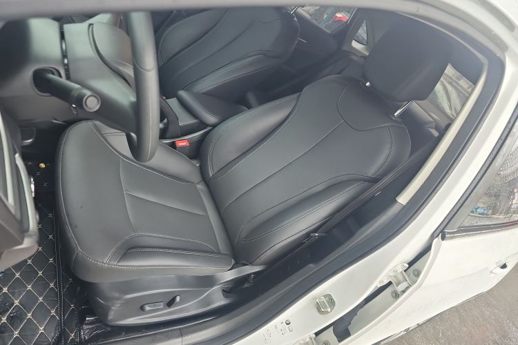 别克 英朗 2021款 改款 1.3T 自动轻混动精英型中控内饰19