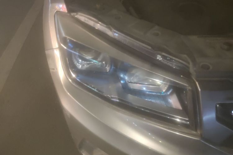 长安CS75 2016款 1.8T 自动精英型 国IV车身外观8