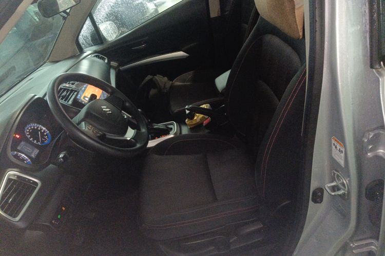 铃木 锋驭 2014款 1.6L CVT两驱进取型中控内饰19