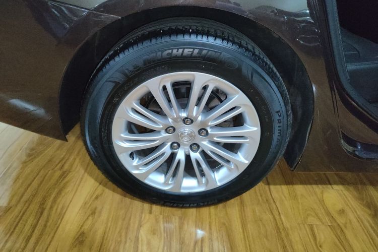 别克 君越 2018款 20T 精英型车身外观6008