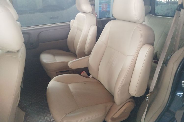 别克GL8 2014款 2.4L 经典版中控内饰21