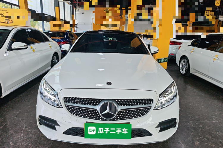 奔驰C级(进口) 2020款 C 260 轿跑车车身外观2