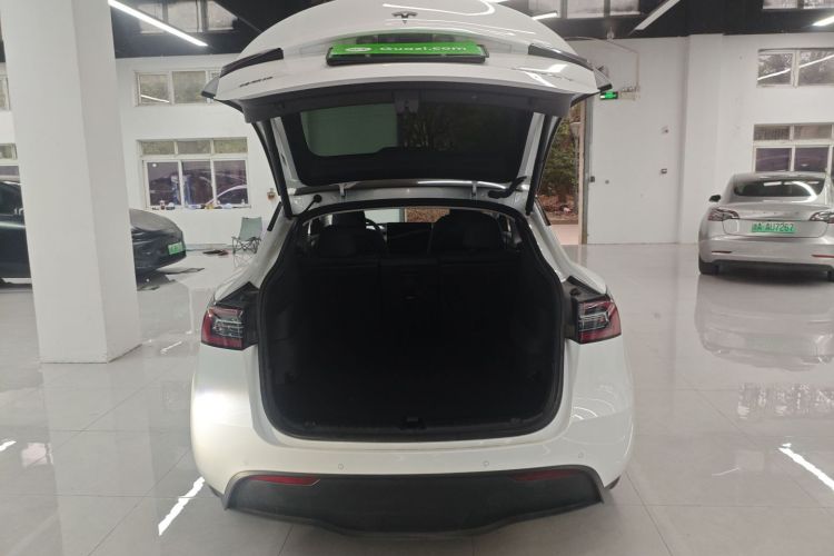 特斯拉 Model Y 2022款 改款 后轮驱动版机舱底盘23