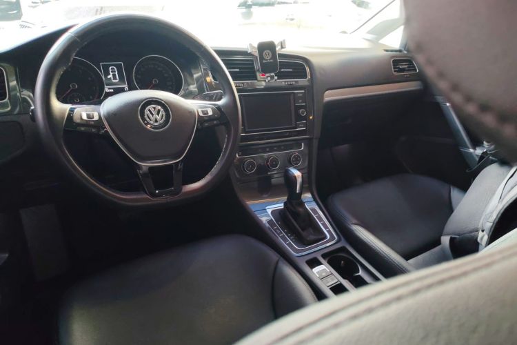 大众 高尔夫 2018款 230TSI 自动舒适型中控内饰12