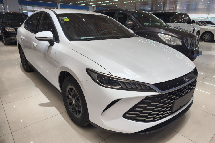 比亚迪 秦PLUS 2025款 DM-i 智驾版 128KM进取型车身外观6002