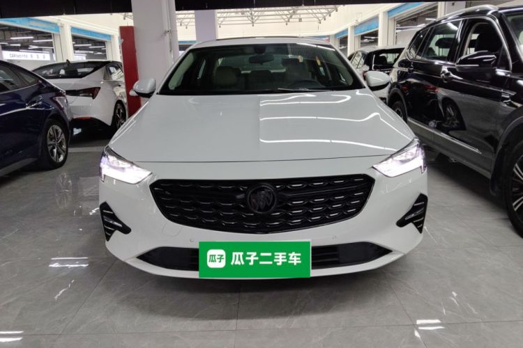 别克 君威 2020款 552T 精英型车身外观2