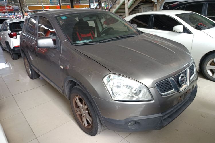 日产 逍客 2012款 2.0XL 火 CVT 2WD车身外观3