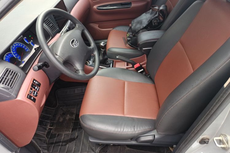 比亚迪F3 2018款 1.5L 手动经典型中控内饰19