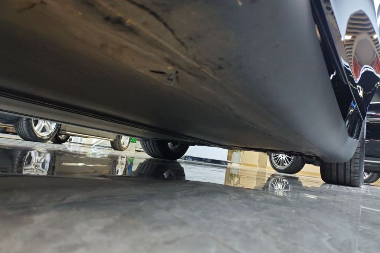 特斯拉 Model Y 2022款 改款 长续航全轮驱动版局部细节9002