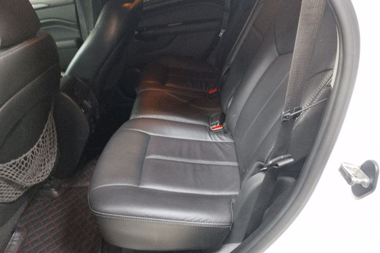 凯迪拉克SRX 2015款 3.0L 舒适型中控内饰21