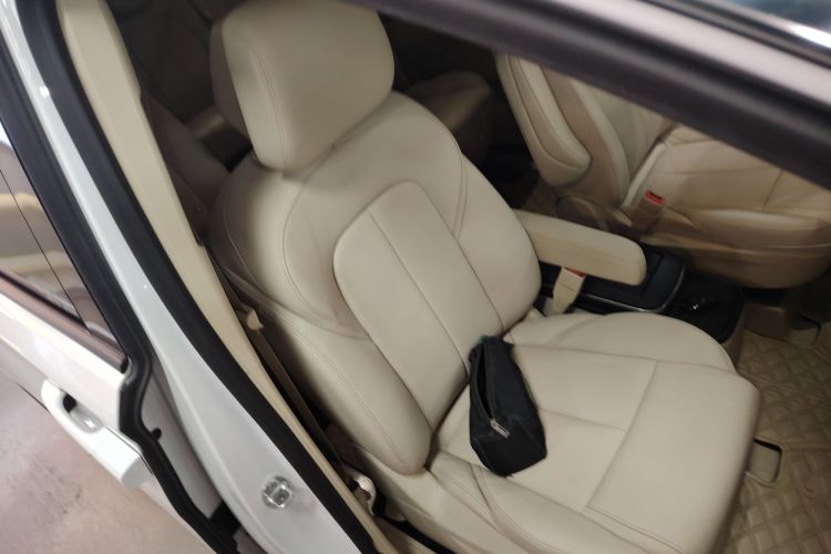 别克GL8 2022款 ES陆尊 653T 尊享型局部细节41