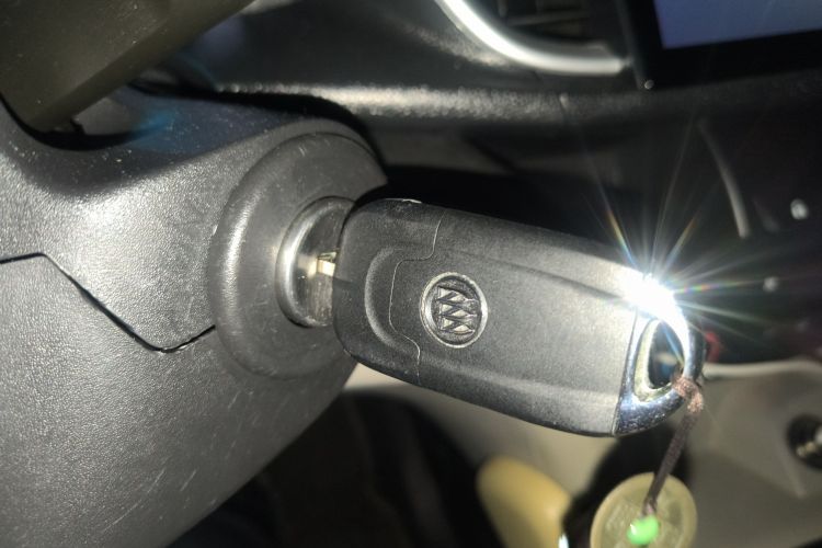 别克 英朗 2016款 15N 自动进取型中控内饰7001