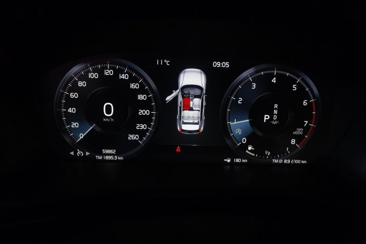 沃尔沃XC40 2020款 T3 智远豪华版中控内饰14