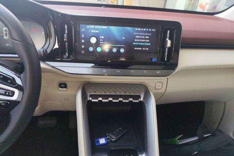 五菱汽车 五菱星云 2023款 2.0L DHT 旗舰版局部细节16