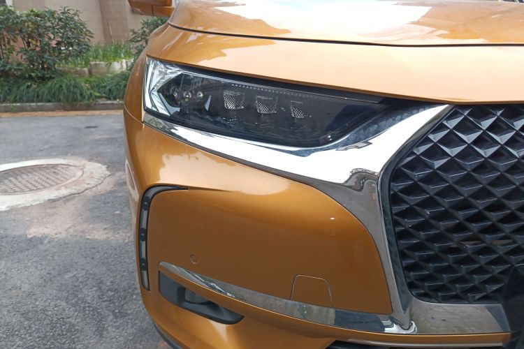 DS 7 2018款 45THP 歌剧院版车身外观8