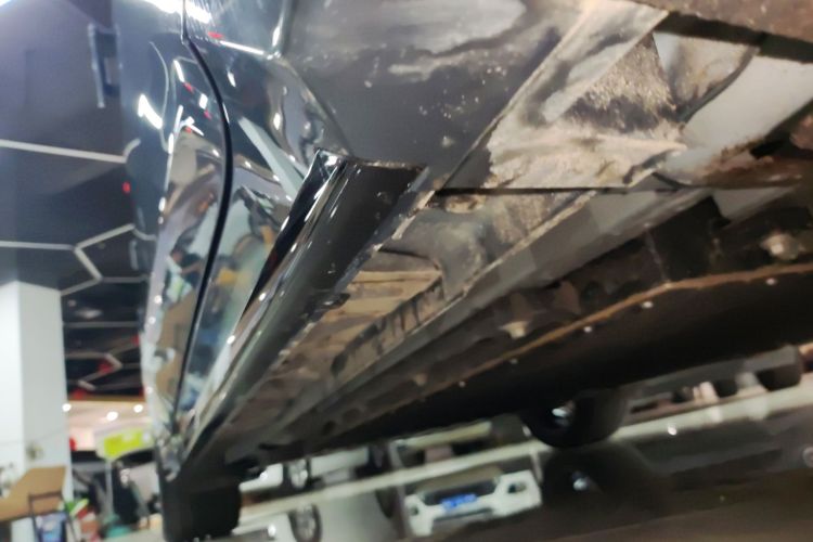 领克07 2024款 EM-P 126长续航 Ultra机舱底盘29