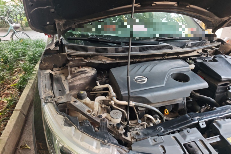 日产 逍客 2016款 2.0L CVT精英版局部细节9006