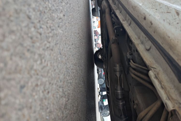 本田 艾力绅 2019款 2.0L 混动豪华版局部细节9001