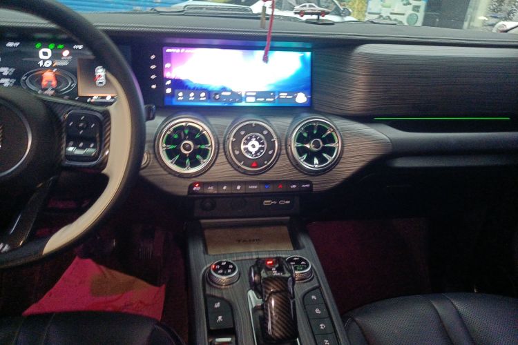 坦克300 2023款 越野版 2.0T 征服者局部细节16