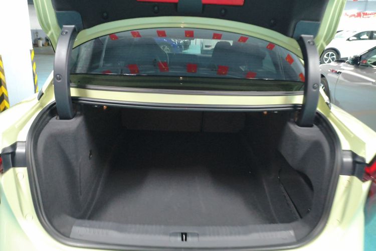 红旗EH7 2024款 690 Pro机舱底盘23