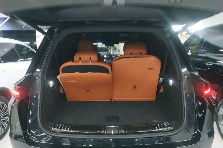 理想汽车 理想L9 2024款 Pro机舱底盘23