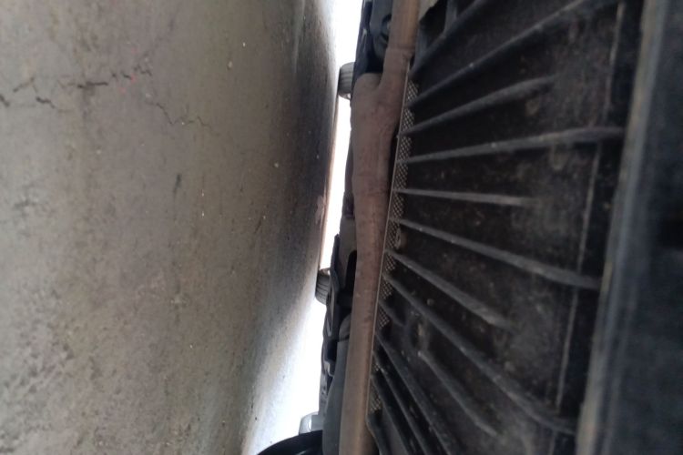 奔驰C级 2017款 改款 C 200 运动版局部细节9009