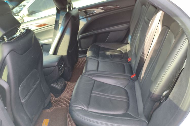 林肯MKZ 2017款 2.0T 尊享版中控内饰21