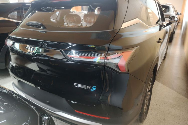 五菱汽车 五菱星光S 2025款 510km 旗舰型车身外观7