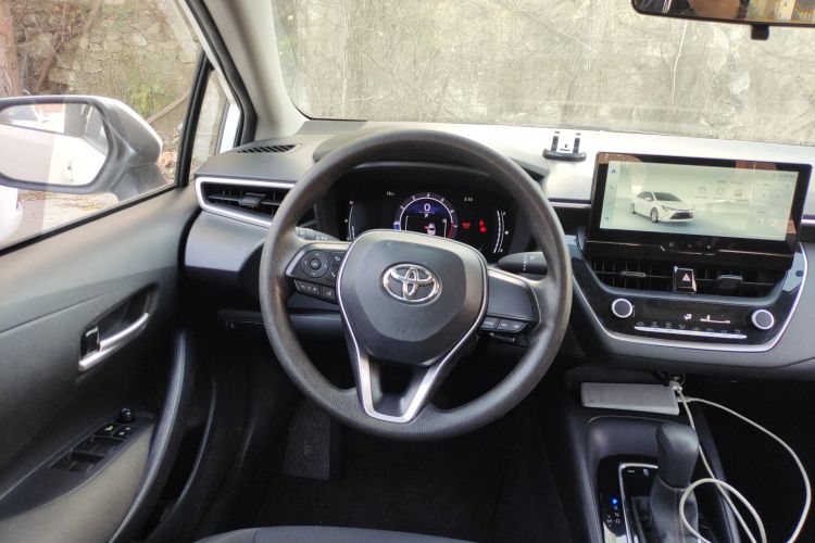 丰田 雷凌 2023款 TNGA 1.5L CVT进取版局部细节13