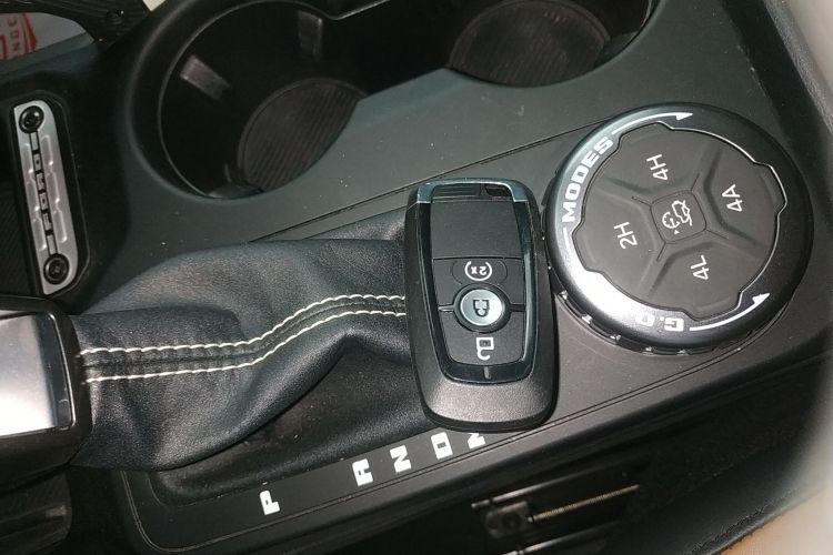 福特烈马 2024款 2.3T 长滩大脚越野版中控内饰11