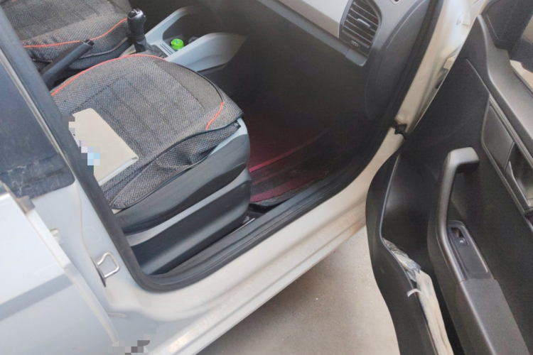 斯柯达 晶锐 2017款 1.4L 自动车享版局部细节9005