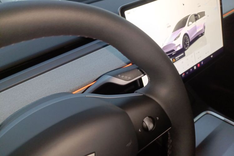 特斯拉 Model Y 2024款 长续航全轮驱动版局部细节18