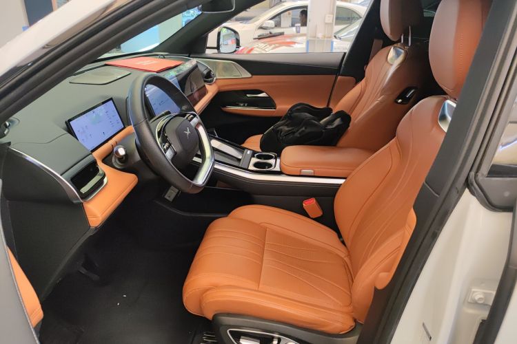 小鹏G9 2022款 702 Pro中控内饰19